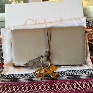 Chloé Alphabet Long Wallet Cashmere Grey Calfskin Leather, Full Inclusion EUC